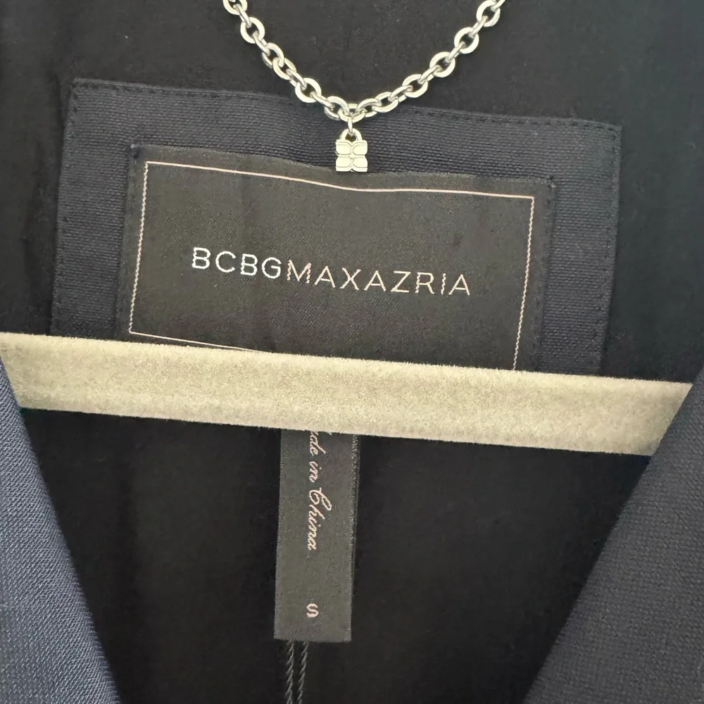 BCBGMAXAZRIA Asymmetrical Cape Sm Black Moto Poncho Jacket Structured Utility - Picture 8 of 8